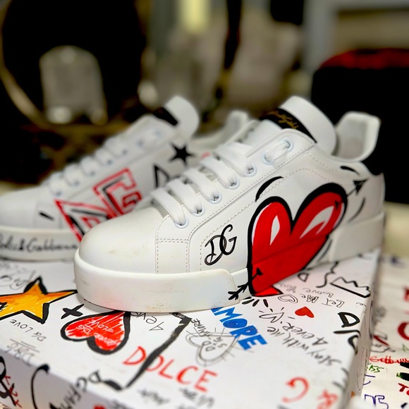Dolce & Gabbana Love Sneakers - Picture 7 of 8